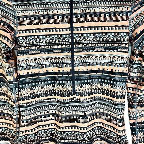 Nike Pro Dri-Fit Half Zip Pull Over Brand New Size Small Great Pattern - Picture 6 of 9